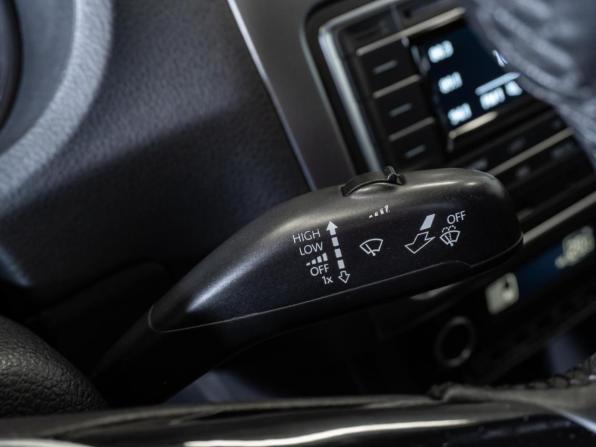 Volkswagen Polo V Рестайлинг с пробегом 2016 года, цена 1 290 000 рублей, 129224 км, седан, Автокод Объявления