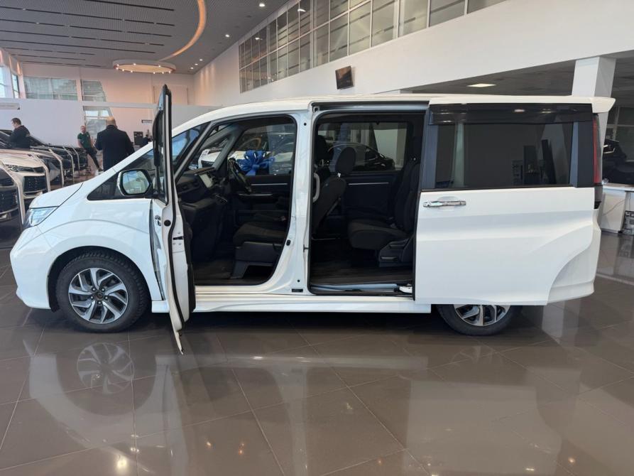 Honda Stepwgn V Челябинск  - изображение 9