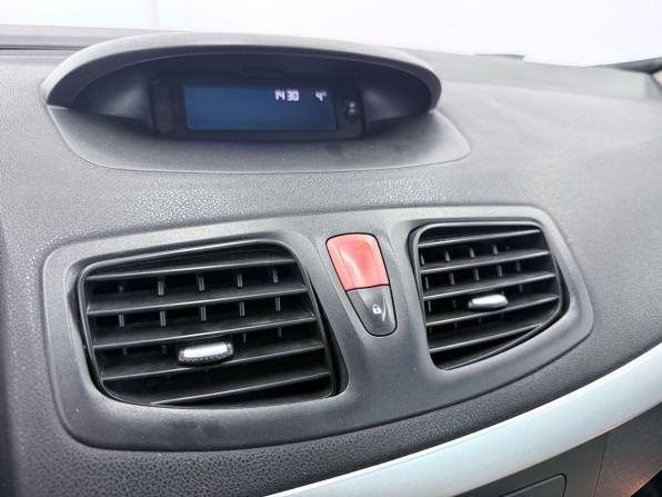 Renault Megane III с пробегом 2011 года, цена 829 000 рублей, 204832 км, хэтчбек, Автокод Объявления