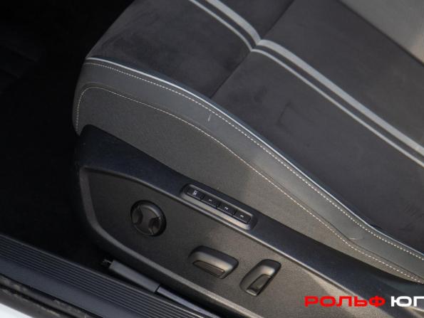 Volkswagen Golf VIII с пробегом 2020 года, цена 2 698 000 рублей, 51396 км, хэтчбек, Автокод Объявления