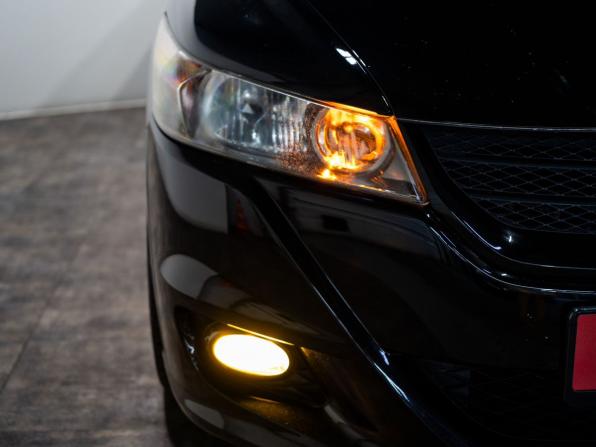 Honda Stream II Рестайлинг с пробегом 2011 года, цена 1 275 000 рублей, 171160 км, компактвэн, Автокод Объявления