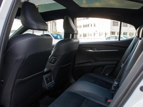 Toyota Camry IX (XV80) China Market с пробегом 2024 года, цена 5 198 000 рублей, 2000 км, седан, Автокод Объявления