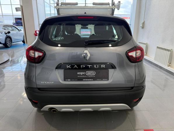 Renault Kaptur I с пробегом 2018 года, цена 1 180 000 рублей, 163716 км, внедорожник, Автокод Объявления