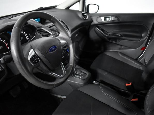 Ford Fiesta Mk6 Рестайлинг с пробегом 2017 года, цена 785 000 рублей, 92959 км, хэтчбек, Автокод Объявления