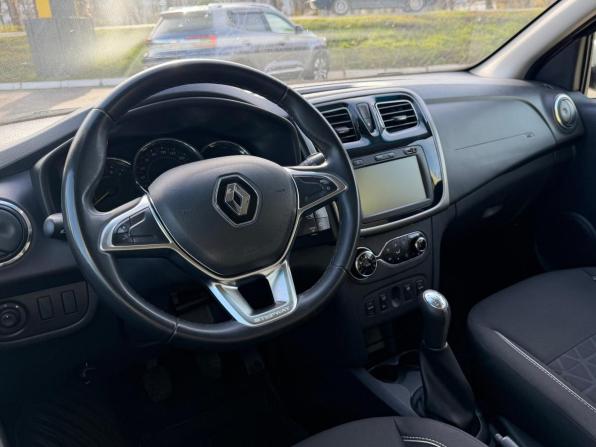 Renault Sandero II Рестайлинг с пробегом 2019 года, цена 1 100 000 рублей, 97250 км, хэтчбек, Автокод Объявления