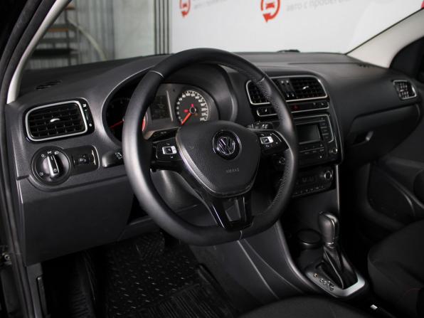 Volkswagen Polo V Рестайлинг с пробегом 2017 года, цена 1 220 000 рублей, 165200 км, седан, Автокод Объявления