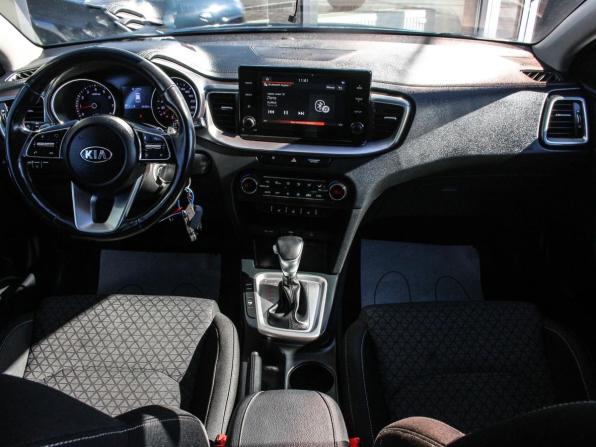 Kia Ceed III с пробегом 2021 года, цена 1 999 000 рублей, 66450 км, универсал, Автокод Объявления