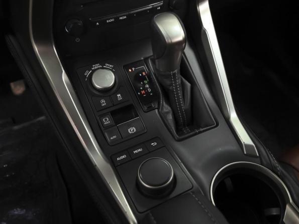 Lexus NX I с пробегом 2017 года, цена 2 719 000 рублей, 122702 км, внедорожник, Автокод Объявления