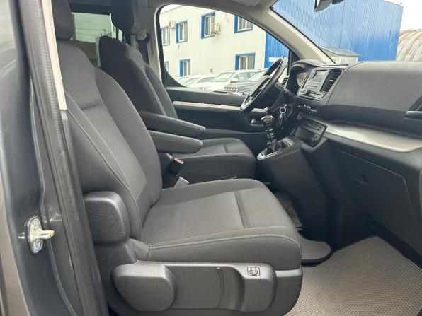 Peugeot Traveller I с пробегом 2021 года, цена 2 435 000 рублей, 162552 км, минивэн, Автокод Объявления
