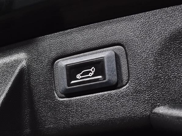 Kia Sorento IV Рестайлинг с пробегом 2024 года, цена 3 899 995 рублей, 130957 км, внедорожник, Автокод Объявления