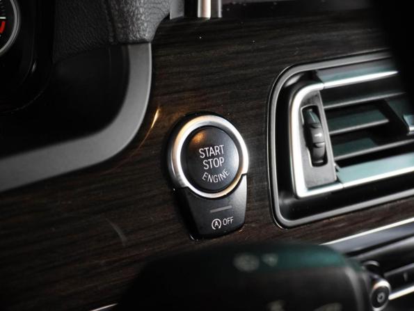 BMW 7 серии V (F01/F02/F04) Рестайлинг с пробегом 2014 года, цена 1 699 000 рублей, 243598 км, седан, Автокод Объявления