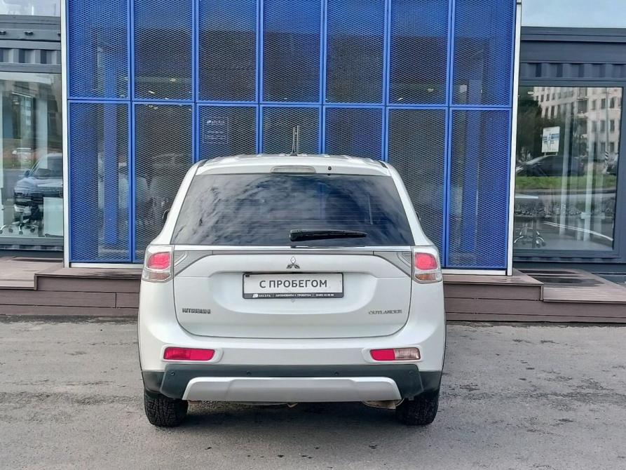 Mitsubishi Outlander III Рестайлинг Архангельск  - изображение 6
