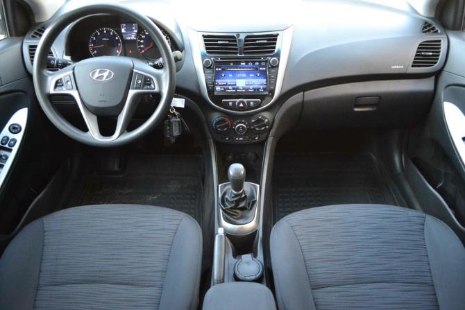 Hyundai Solaris I Рестайлинг с пробегом 2014 года, цена 990 000 рублей, 139750 км, хэтчбек, Автокод Объявления