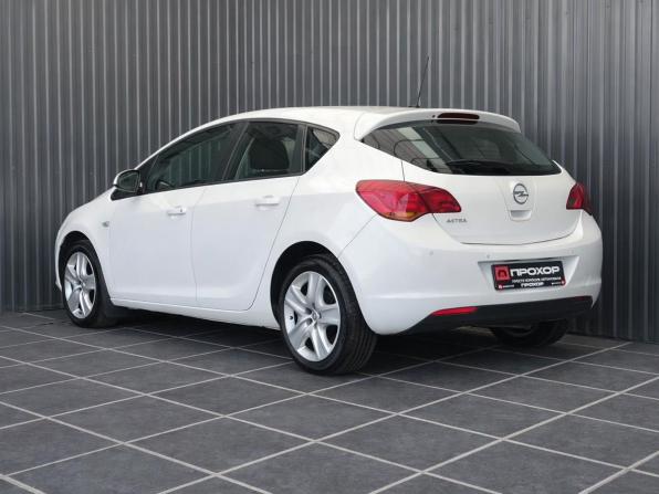 Opel Astra J с пробегом 2011 года, цена 817 000 рублей, 112237 км, хэтчбек, Автокод Объявления