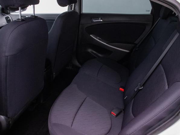 Hyundai Solaris I с пробегом 2012 года, цена 640 000 рублей, 301194 км, седан, Автокод Объявления