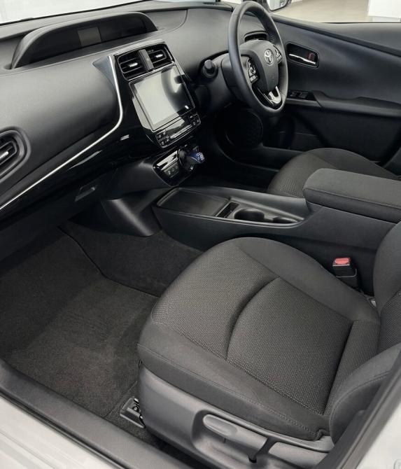 Toyota Prius IV Рестайлинг (XW50) Набережные Челны  - изображение 20