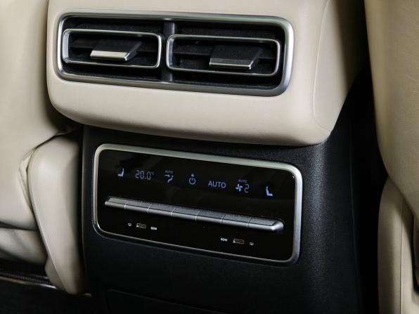 Li Auto (Lixiang) L7 I с пробегом 2023 года, цена 5 350 000 рублей, 92927 км, внедорожник, Автокод Объявления