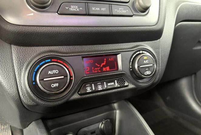 Kia Rio III с пробегом 2012 года, цена 695 000 рублей, 153413 км, седан, Автокод Объявления