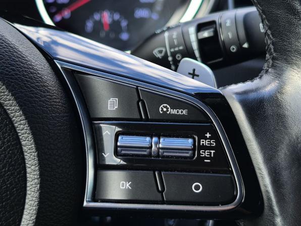 Kia Ceed III с пробегом 2018 года, цена 1 659 000 рублей, 68000 км, хэтчбек, Автокод Объявления