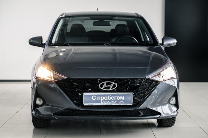 Hyundai Solaris II Рестайлинг с пробегом 2021 года, цена 1 330 000 рублей, 85154 км, седан, Автокод Объявления