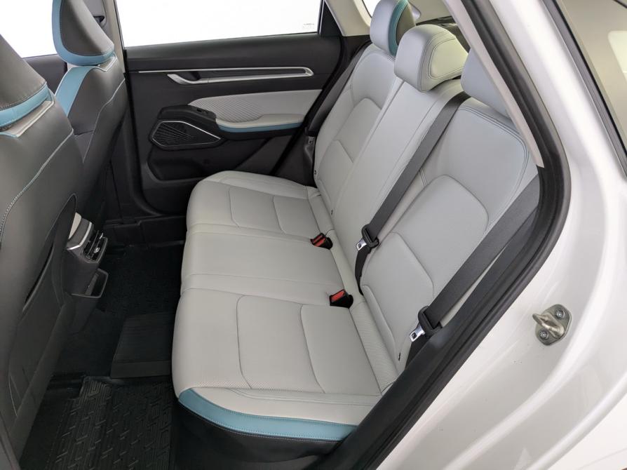 Geely Emgrand II Москва  - изображение 12