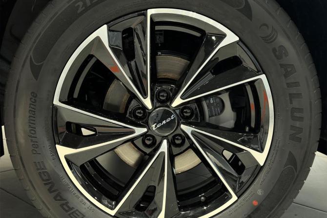 Новый Tenet Plus L4 2026 года, цена 2 482 500 рублей, внедорожник, Автокод Объявления