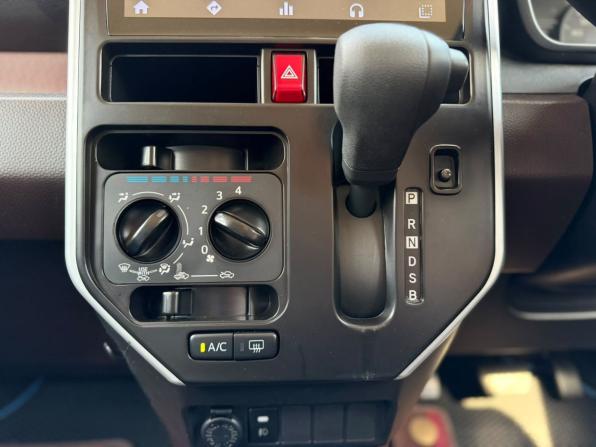 Toyota Roomy I с пробегом 2018 года, цена 1 130 000 рублей, 73925 км, микровэн, Автокод Объявления