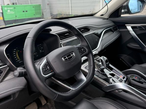 Geely Atlas Pro с пробегом 2024 года, цена 1 990 000 рублей, 52010 км, внедорожник, Автокод Объявления