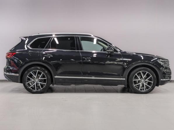 Volkswagen Touareg III с пробегом 2019 года, цена 5 200 000 рублей, 118808 км, внедорожник, Автокод Объявления