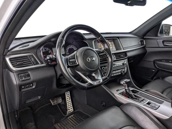 Kia Optima IV Рестайлинг с пробегом 2018 года, цена 2 070 000 рублей, 127244 км, седан, Автокод Объявления