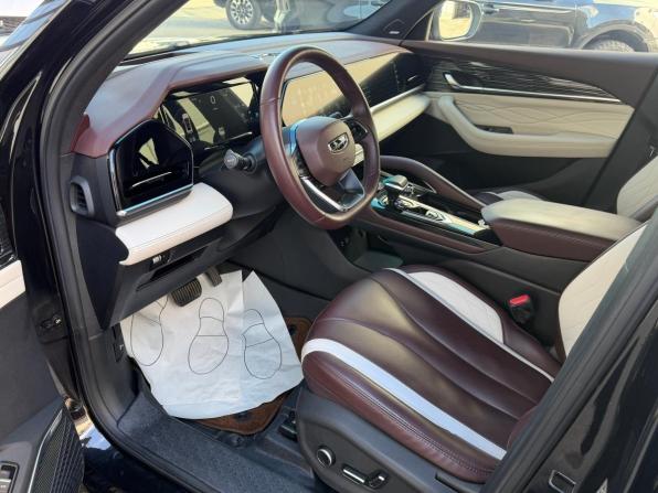 Geely Monjaro I с пробегом 2023 года, цена 3 299 000 рублей, 53500 км, внедорожник, Автокод Объявления