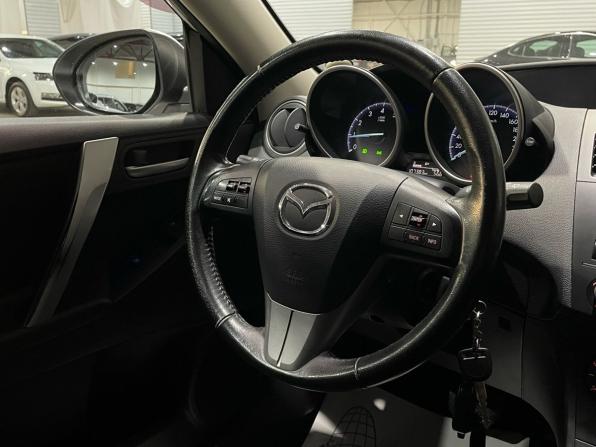 Mazda 3 II (BL) Рестайлинг с пробегом 2012 года, цена 1 140 000 рублей, 107382 км, хэтчбек, Автокод Объявления