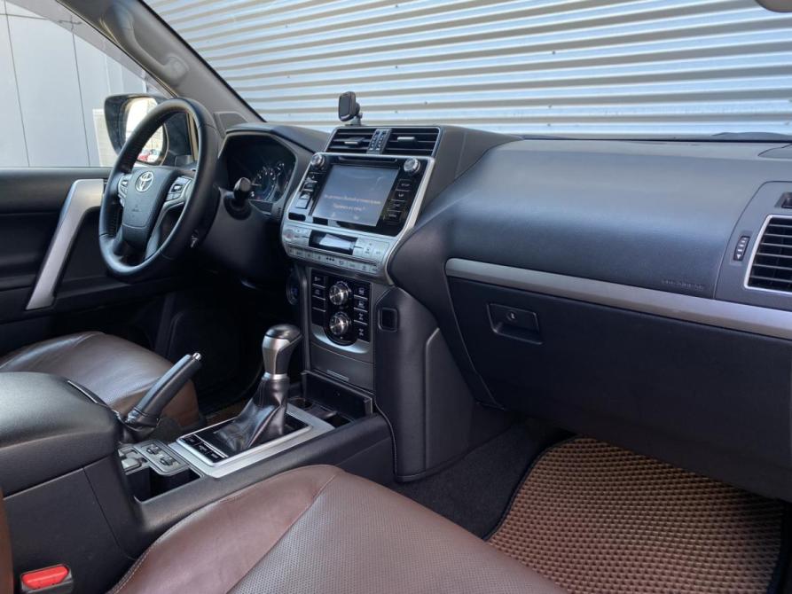 Toyota Land Cruiser Prado 150 Series Рестайлинг 2 Москва  - изображение 9
