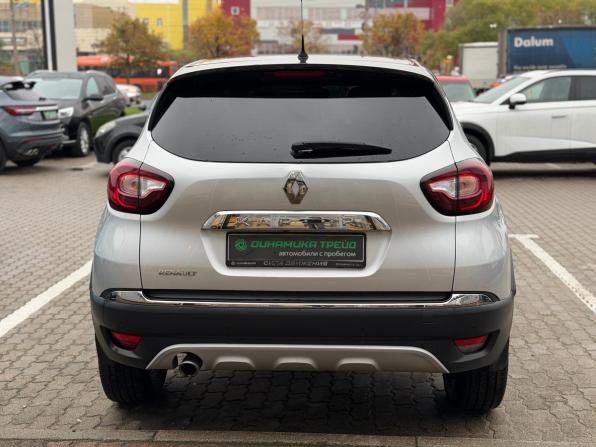 Renault Kaptur I с пробегом 2017 года, цена 1 322 000 рублей, 100148 км, внедорожник, Автокод Объявления