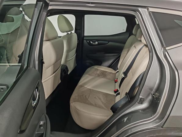 Nissan Qashqai II с пробегом 2016 года, цена 1 649 000 рублей, 121506 км, внедорожник, Автокод Объявления
