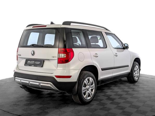 Skoda Yeti I Рестайлинг с пробегом 2017 года, цена 1 575 000 рублей, 105869 км, внедорожник, Автокод Объявления