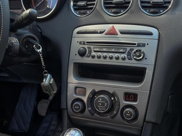 Peugeot 408 I с пробегом 2013 года, цена 551 000 рублей, 160162 км, седан, Автокод Объявления