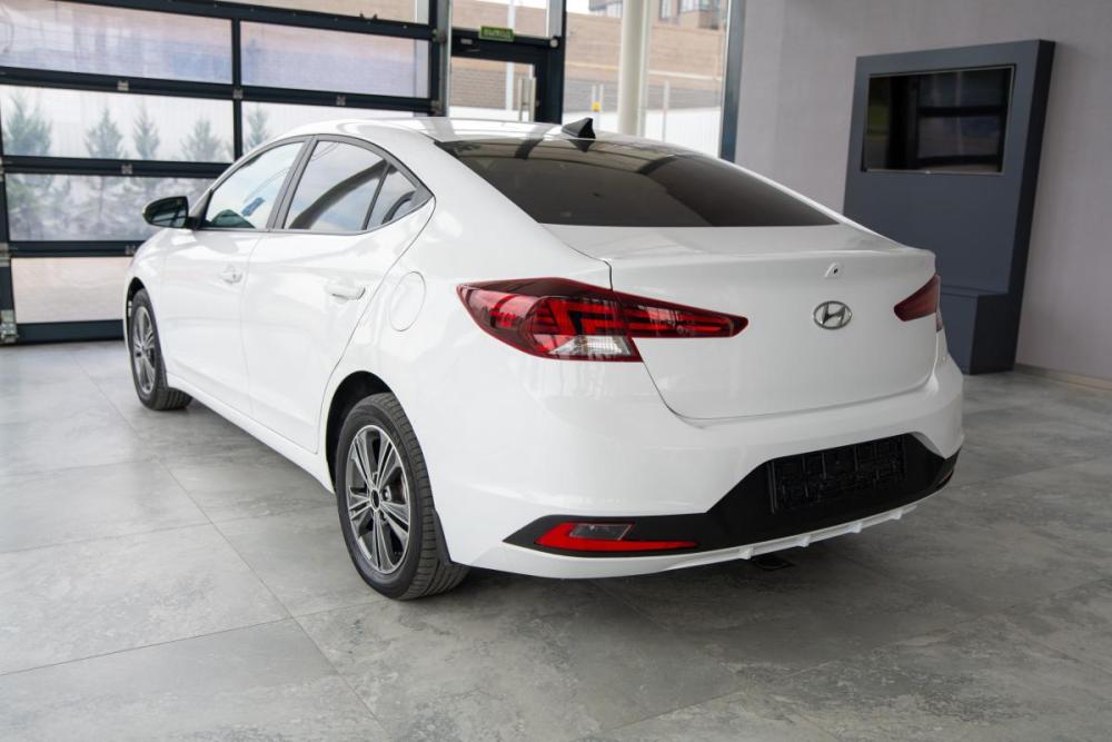 Hyundai Elantra VI (AD) Рестайлинг Ростов-на-Дону  - изображение 4