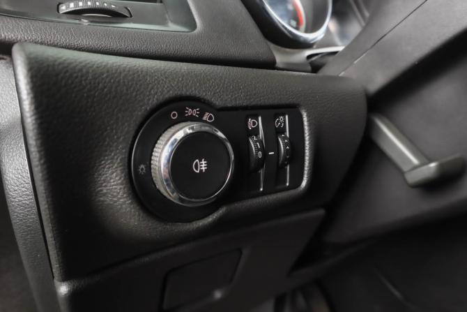 Opel Astra J Рестайлинг с пробегом 2013 года, цена 629 000 рублей, 279828 км, хэтчбек, Автокод Объявления