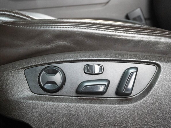 Volkswagen Touareg II с пробегом 2012 года, цена 2 379 000 рублей, 152067 км, внедорожник, Автокод Объявления