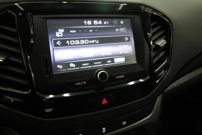 Lada (ВАЗ) Vesta I с пробегом 2019 года, цена 980 000 рублей, 74287 км, универсал, Автокод Объявления