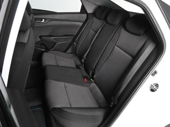Hyundai Solaris II с пробегом 2017 года, цена 1 249 000 рублей, 142096 км, седан, Автокод Объявления