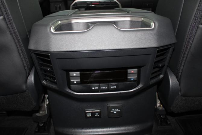 Toyota Sequoia III с пробегом 2023 года, цена 12 900 000 рублей, 39200 км, внедорожник, Автокод Объявления