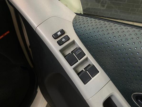 Toyota Vitz II (XP90) с пробегом 2005 года, цена 430 000 рублей, 199802 км, хэтчбек, Автокод Объявления