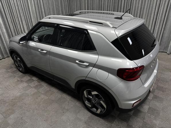 Hyundai Venue I с пробегом 2022 года, цена 2 000 000 рублей, 93968 км, внедорожник, Автокод Объявления