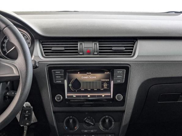 Skoda Rapid I Рестайлинг с пробегом 2019 года, цена 1 310 000 рублей, 89775 км, лифтбек, Автокод Объявления