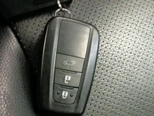 Toyota RAV4 V (XA50) с пробегом 2021 года, цена 2 400 000 рублей, 114140 км, внедорожник, Автокод Объявления