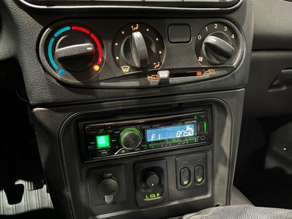 Chevrolet Niva I Рестайлинг с пробегом 2015 года, цена 709 000 рублей, 34237 км, внедорожник, Автокод Объявления