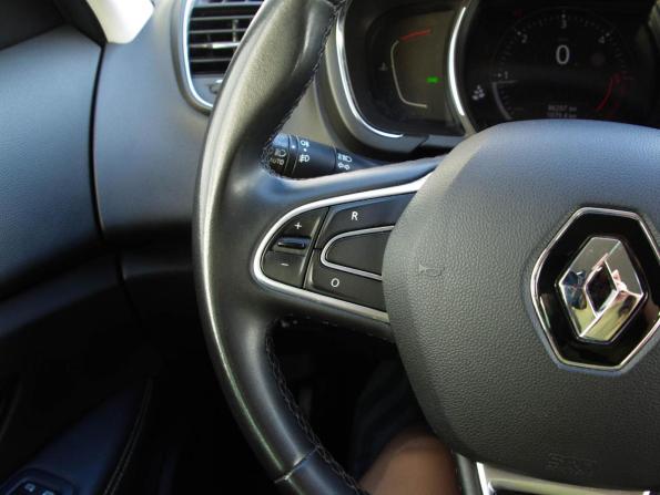 Renault Scenic IV с пробегом 2020 года, цена 1 890 000 рублей, 86140 км, компактвэн, Автокод Объявления