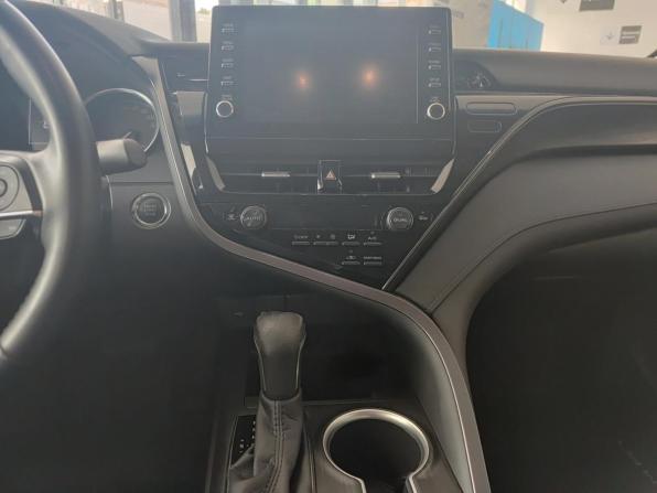 Toyota Camry VIII (XV70) Рестайлинг с пробегом 2021 года, цена 2 850 000 рублей, 135077 км, седан, Автокод Объявления